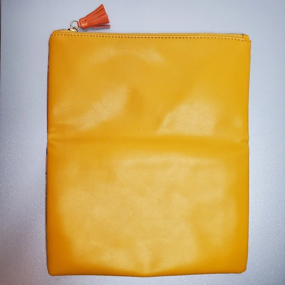 Rachel Pally Reversible Clutch – Orange Floral Pattern / Marigold - Picture 4 of 5
